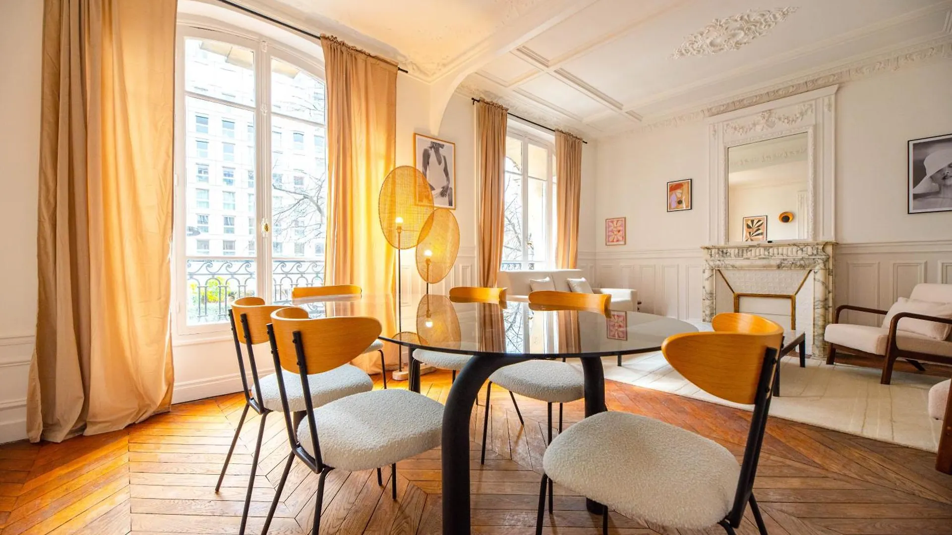 Gustave Eiffel - Apartamento *